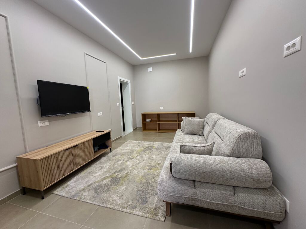 Apartment 1+1 plus parking space at Vasil Shanto