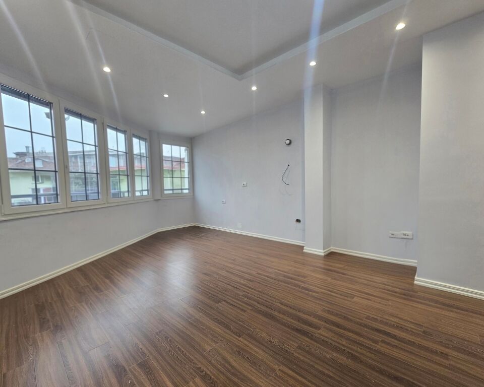 1+1/Shitje📍Fresku 📌87000€