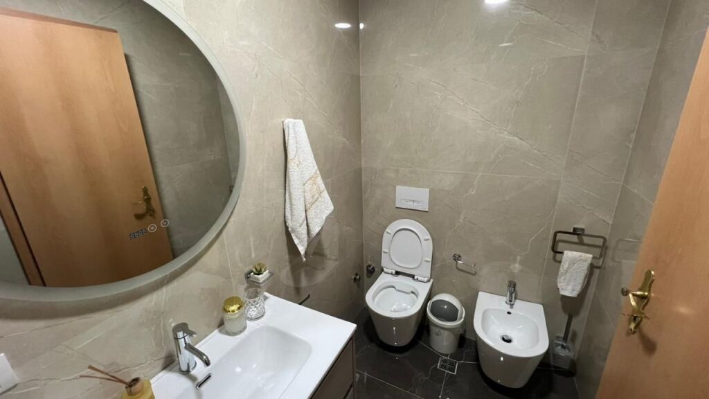 Apartament 3+1+2 per shitje, Rruga e Kavajes!
