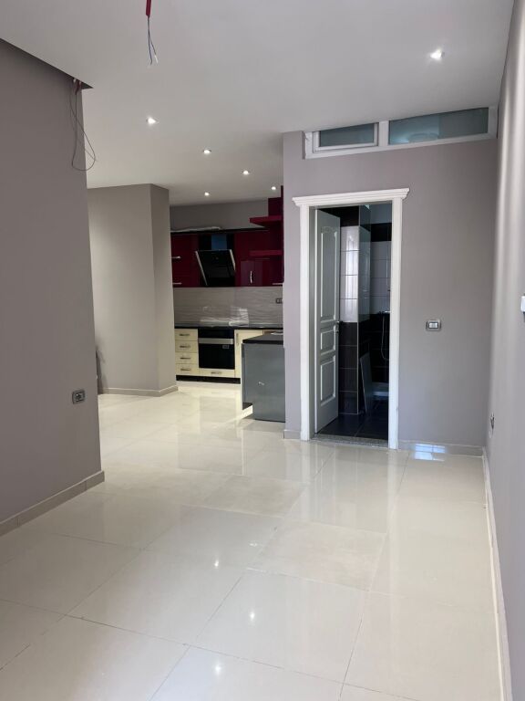 Apartament me qira – Rruga 5 Maji  Concord Center) !