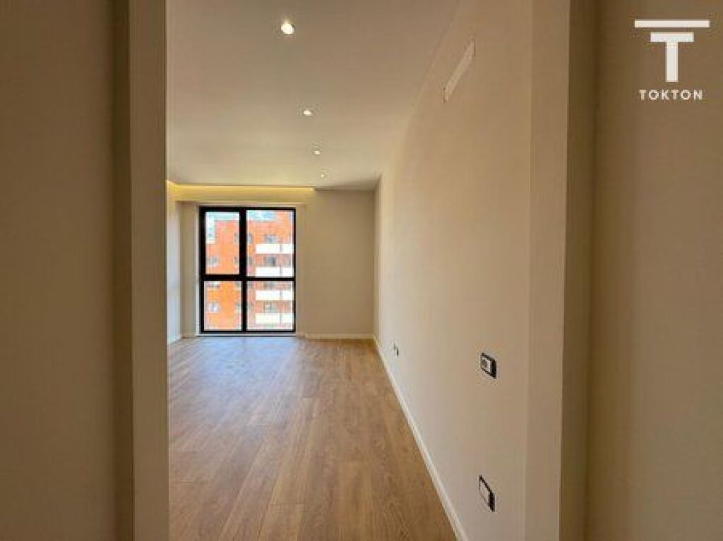 SHITET, APARTAMENT 2+1+2+VERANDË, KOMPLEKSI URBAN GATE, ASTIR, TIRANË
