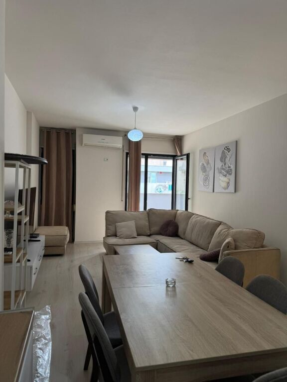 JEPET ME QIRA APARTAMENT 2+1 PRANË SPAK-UT