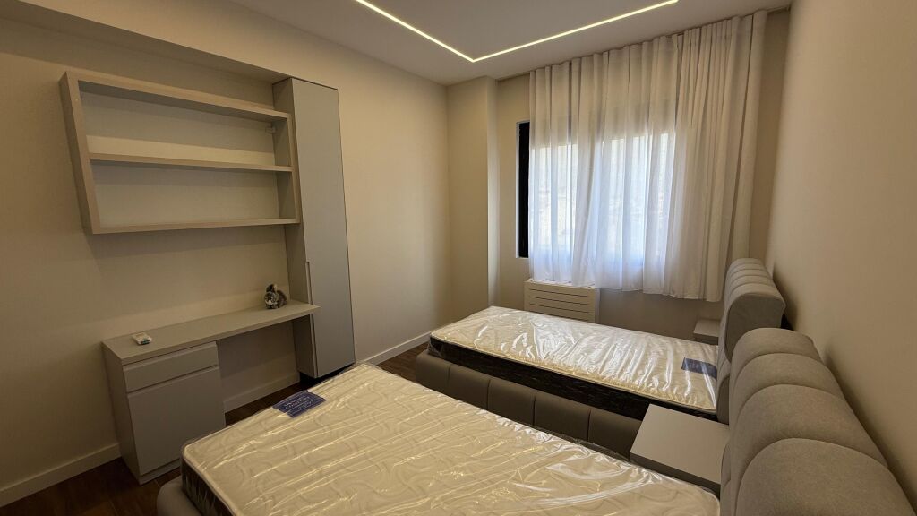 APARTAMENT 2+1 PER QERA TEK KODRA E DIELLIT