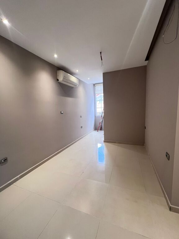 Apartament me qira – Rruga 5 Maji  Concord Center) !