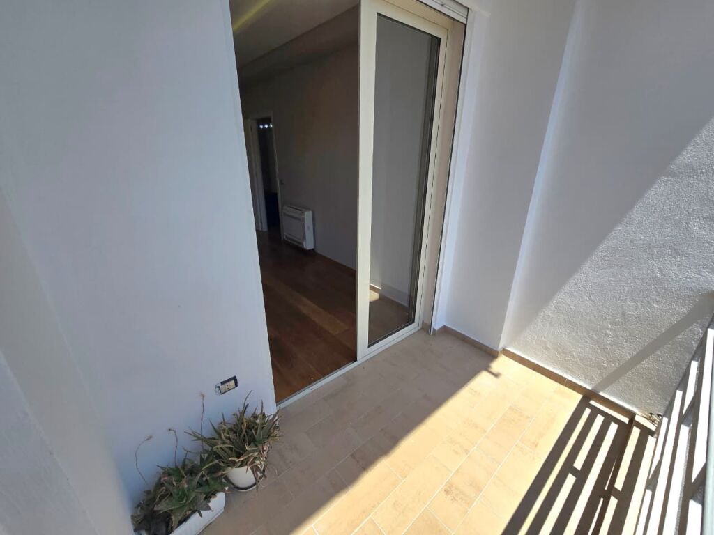 Apartamente 2+1 Ne Shitje, Me Pamje Mbi Liqenin e Thate