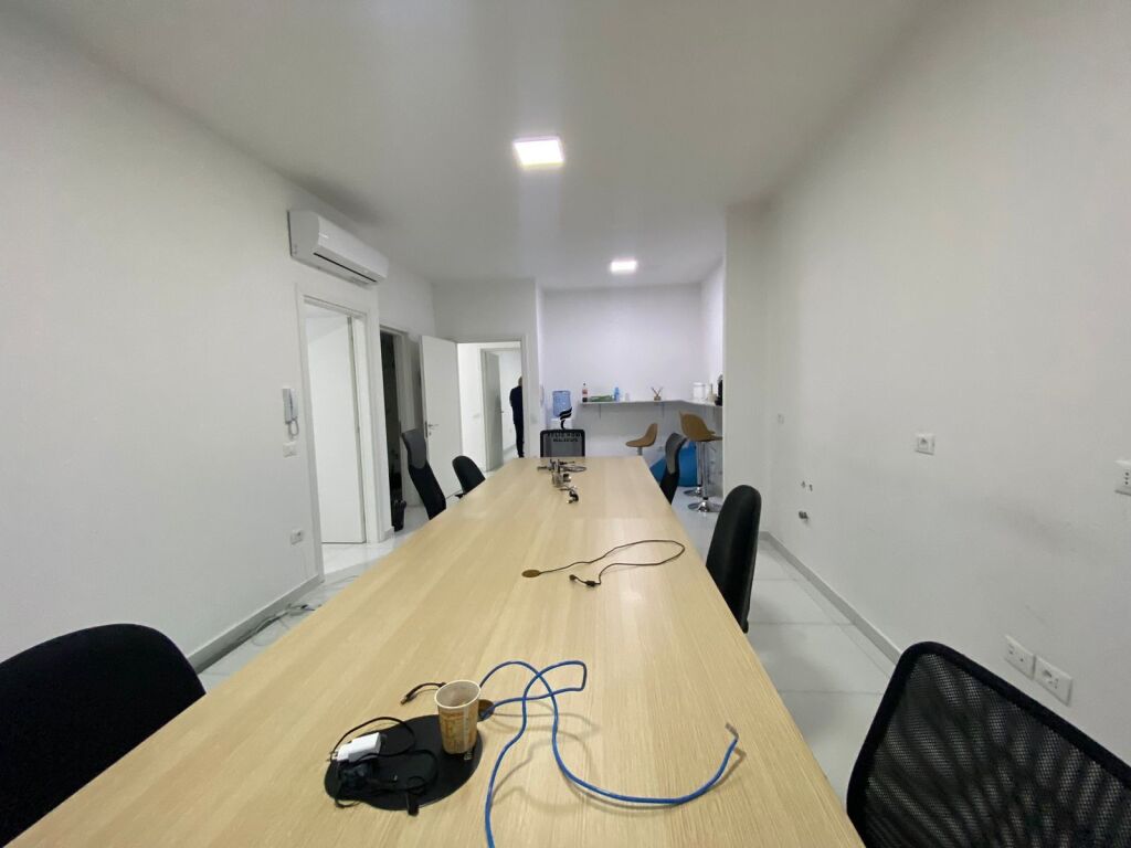 OFFICE FOR RENT 110M2 PARIS COMMUNE 1200 EURO FH-75959