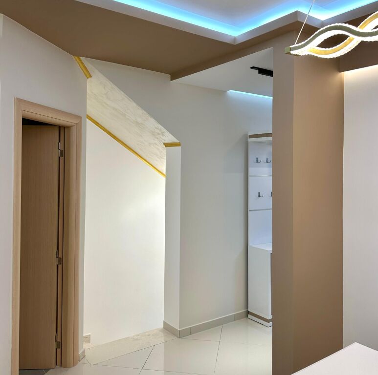 In Affitto: Duplex 3+1+3wc &amp; 1 Posto Auto 📍Residence Kodra e Diellit 1 - Arredamento Moderno | 1.500 Euro/Mese