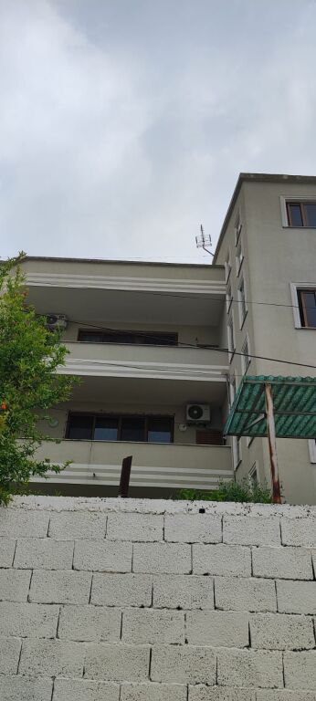 3-Storey Villa + Warehouse for Sale in Selitë