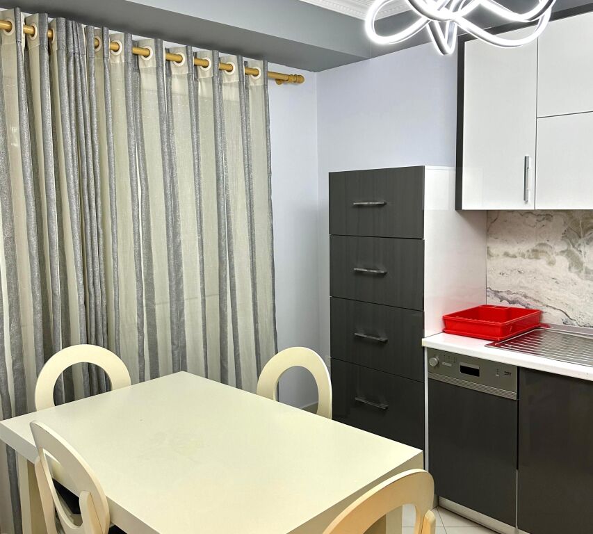 In Affitto: Duplex 3+1+3wc &amp; 1 Posto Auto 📍Residence Kodra e Diellit 1 - Arredamento Moderno | 1.500 Euro/Mese