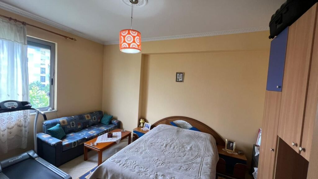 Apartament 3+1+2 per shitje, Rruga e Kavajes!
