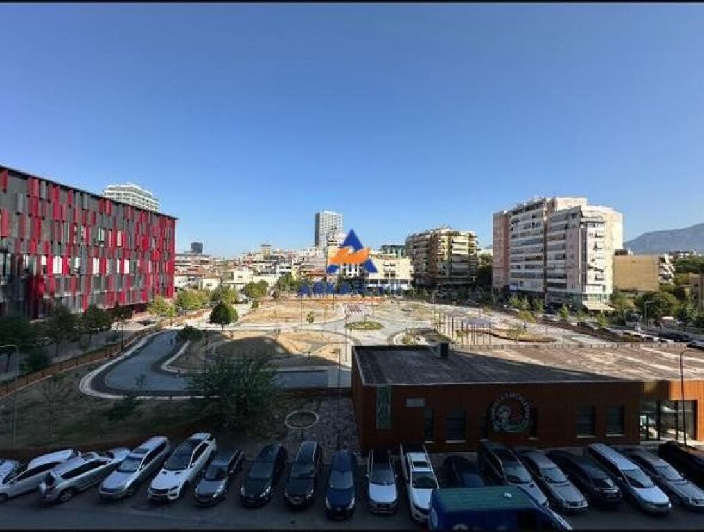 AFFITTASI LOCALE 150M2 "VERTICAL FOREST, AIR ALBANIA" 5000 EURO