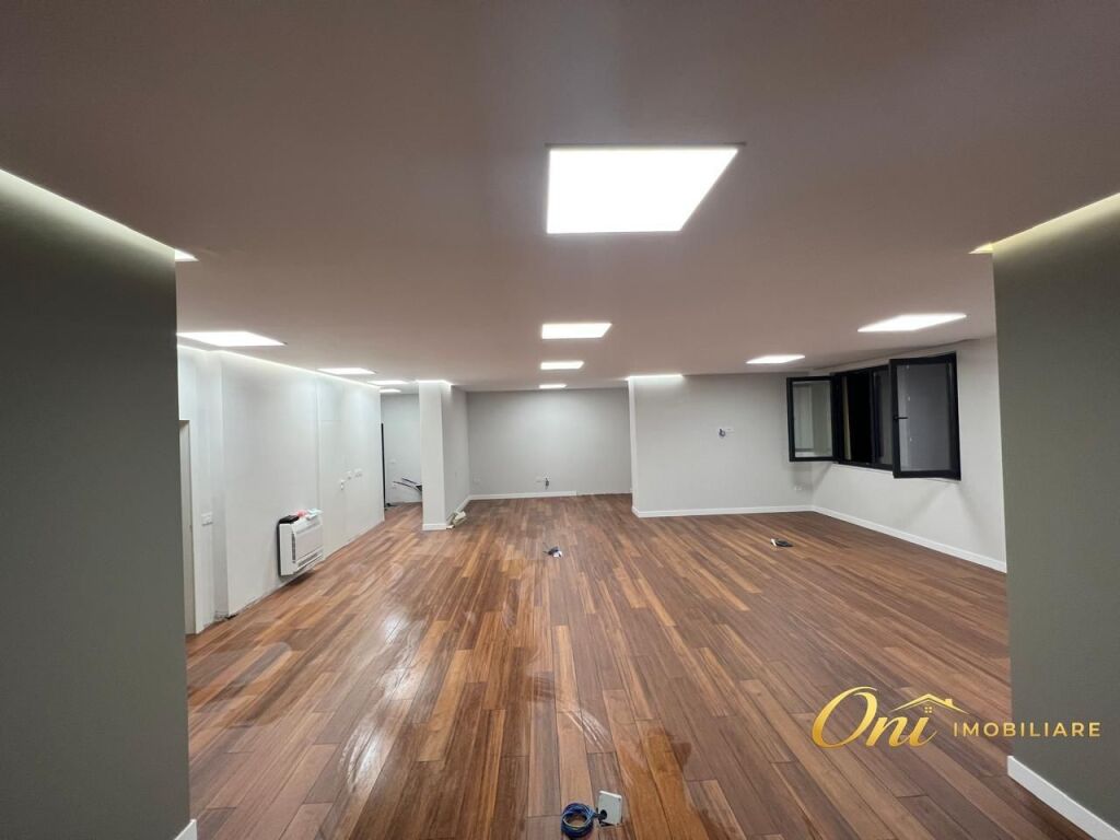 OFFICE FOR RENT 140M2 FORMER EXHIBITION