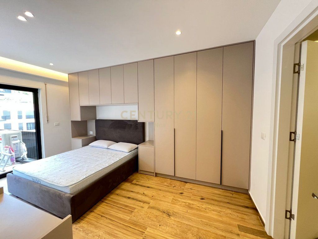 Apartament 2+1+2 me post parkimi per qira te Kodra e Diellit 2! 1,200 € /Muaj