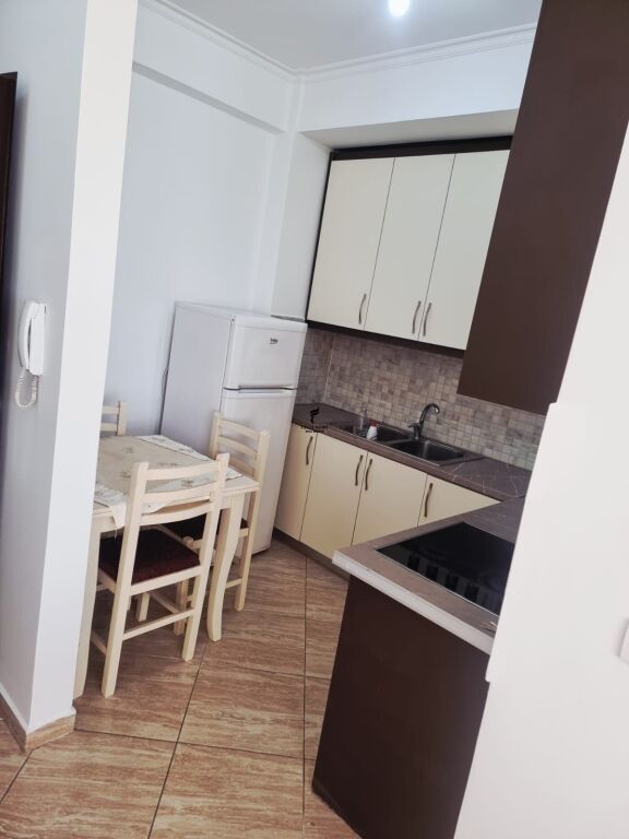 APPARTAMENTO IN AFFITTO 2+1 PALAZZO FRECCIA 50.000 LEKE FH-76102