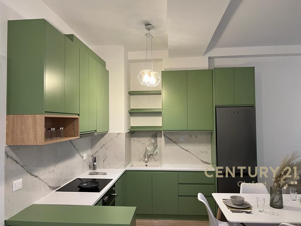 JAPIM ME QIRA APARTAMENT 1+1, TEK KOMPLEKSI KONTAKT! 700 € /Muaj
