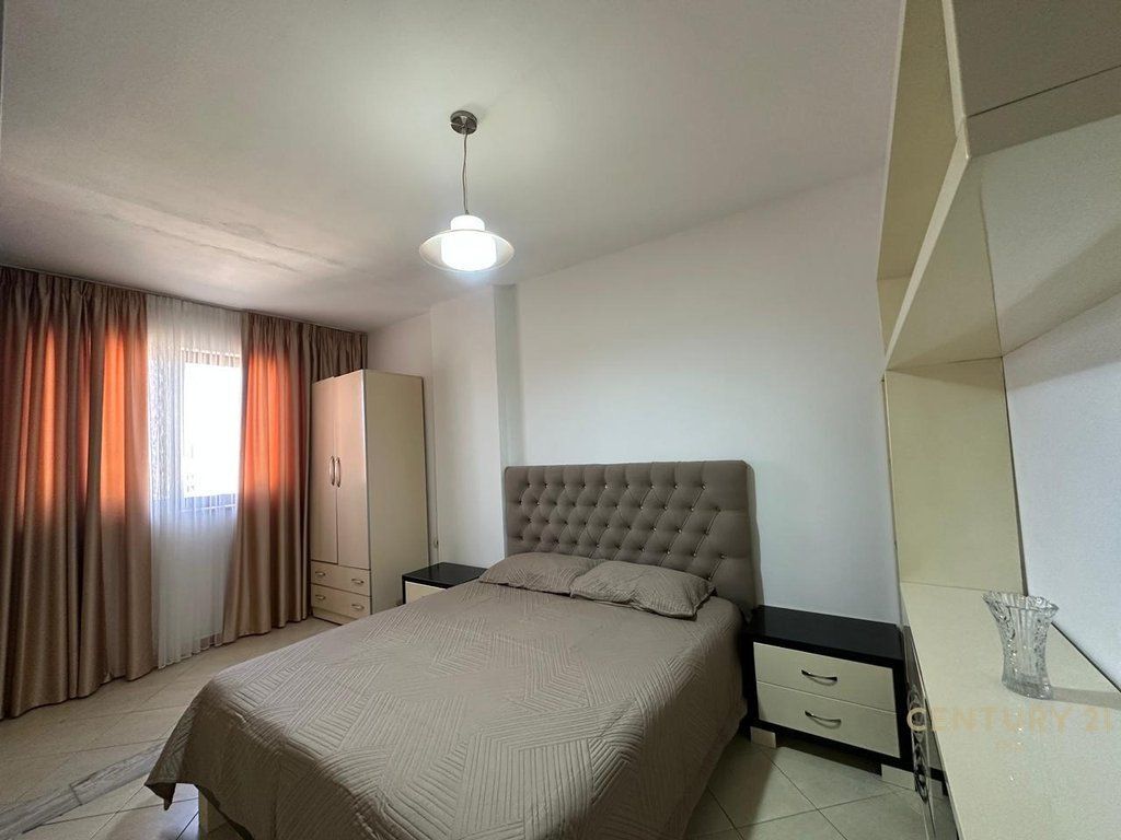 Apartament 1+1 per shitje prane Kompleksit Grand, Tregu Elektrik