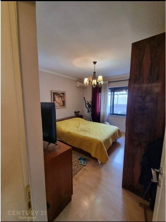 Apartament 2+1 Me Qira tek Myslym Shyri!