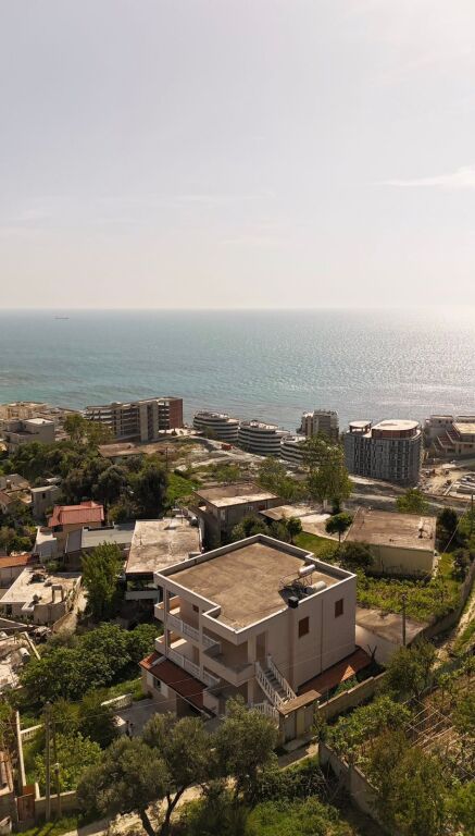 VILLA DI 3 PIANI IN VENDITA NELL'AREA DI CURRILAVE, DURRES