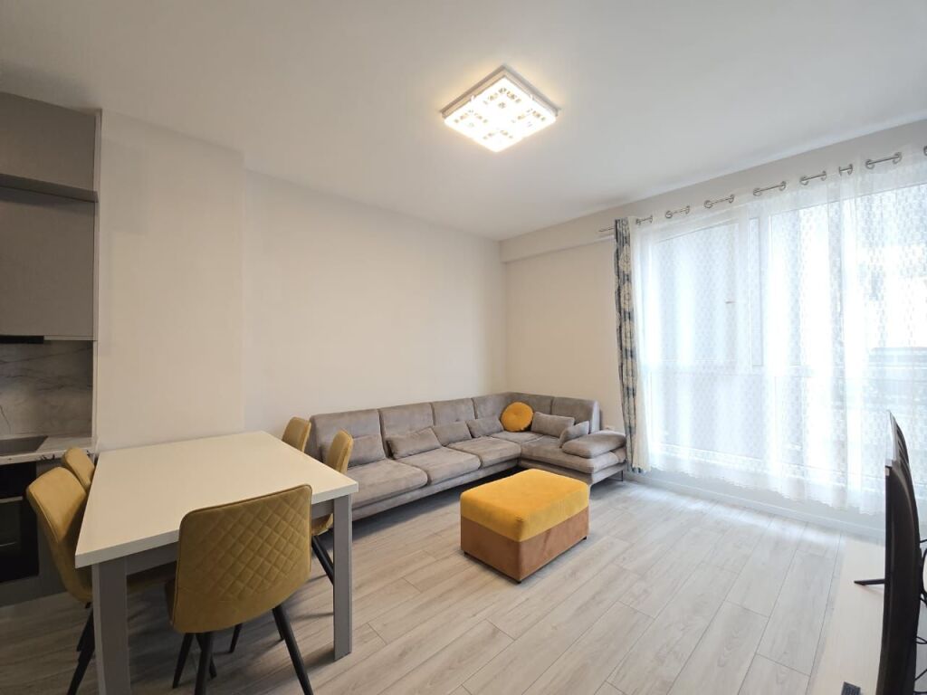 Affitto | Apartament 1 + 1 | Komuna e Parisit | 730 €/mese