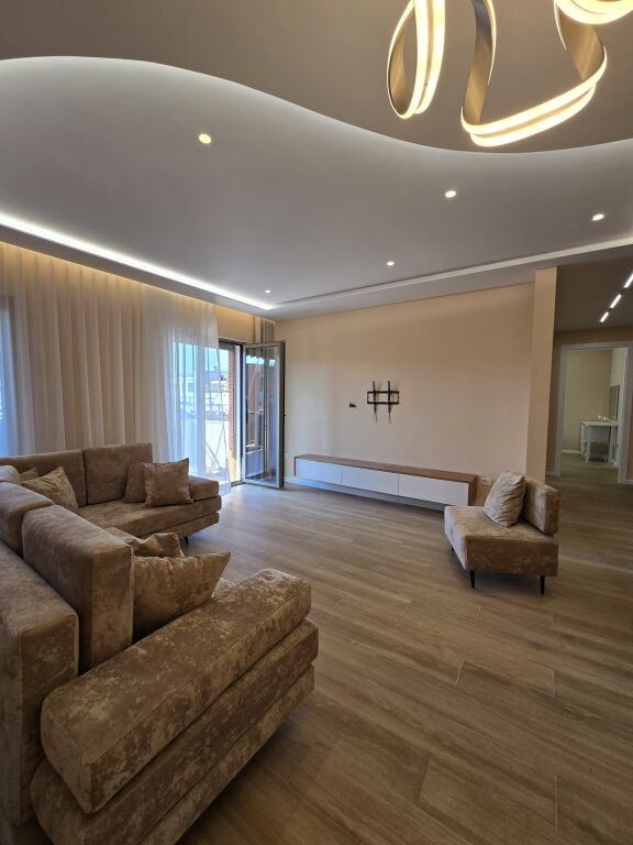 🏡 Jepet me Qira Apartament 2+1 📍 Kompleksi Delijorgji – Godinat e Reja