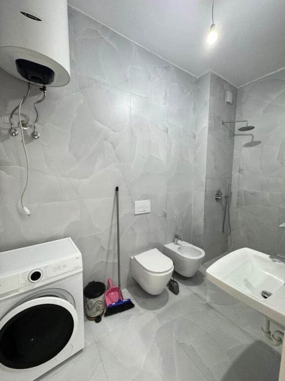APPARTAMENTO 1+1 IN AFFITTO - VIA ALI DEMI, TIRANA