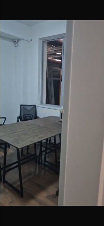 JAPIM AMBIENT BIZNESI ME QIRA PERBALLE DELIJORGJIT