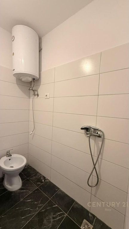 Appartamento 2+1 In Affitto a Stadium, Durrës - 400€ | 68 m²