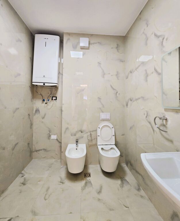 🌇Jepet Apartament 2+1 me Qira te Kompleksi Delijorgji☄️Godinat e Reja📍
