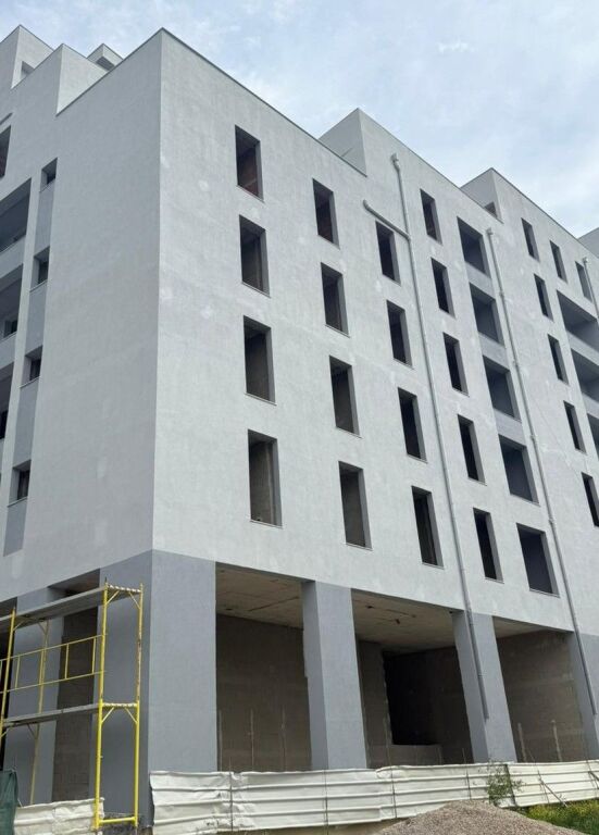 **Apartament 2+1+2 për shitje tek Ali Demi**