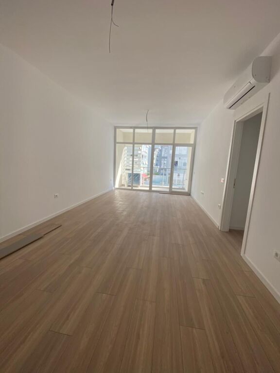 FOR RENT  - Municipality of Paris – near the KIKA 2 Complex