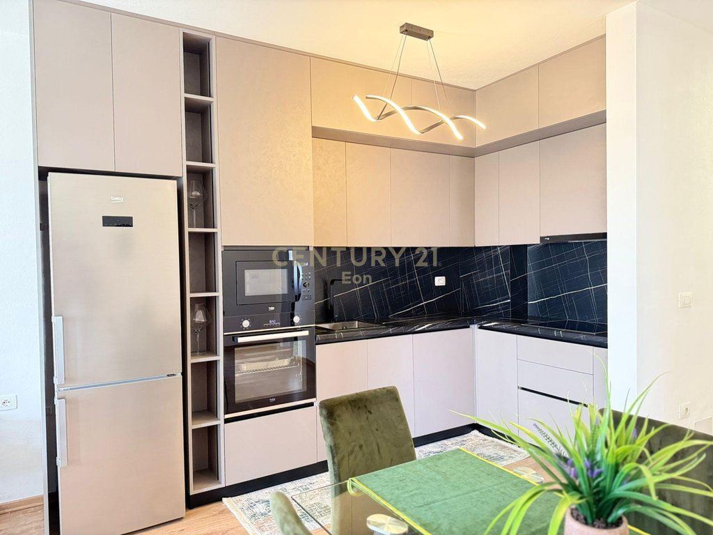 Appartamento 2+1+2 In Affitto con Vista Mare, Vollga Durrës - 900€ | 100 m²