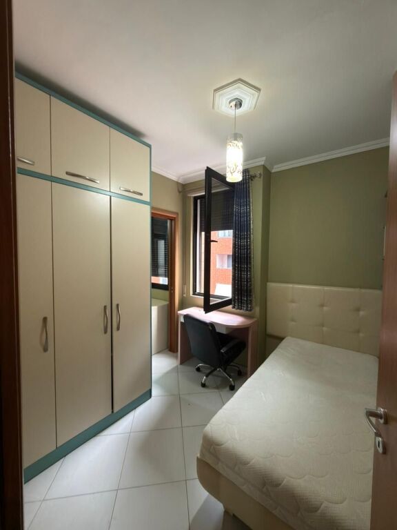 Shitet Apartament 2+1 ne Astir