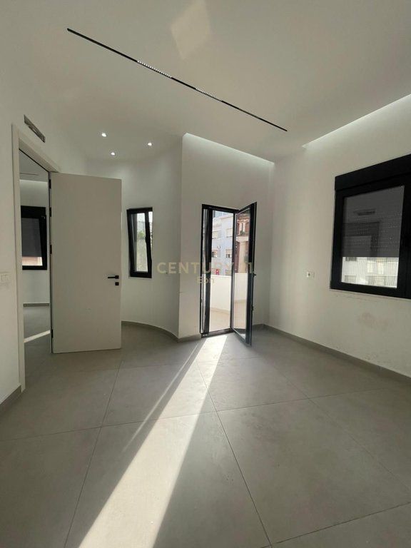 Appartamento 2+1 In Affitto nel Centro di Durrës !