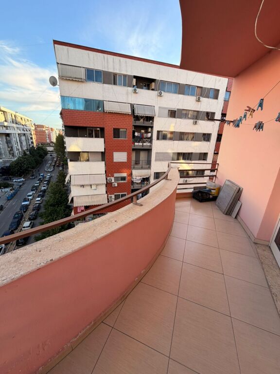 Apartment 3+1 for Sale in Astir Foto Xhavella Street