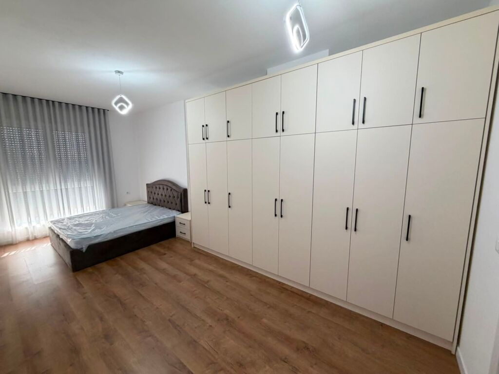 Apartament me qera 2+1+2 Tek 5 maj