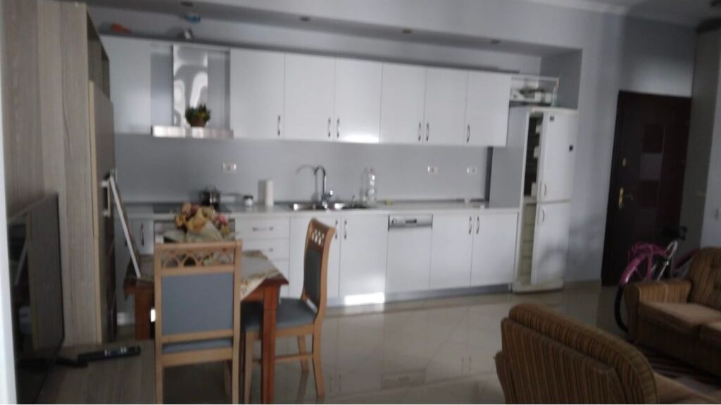 1+1, at the new market, and for airbnb, 600 thousand leke, partially furnished