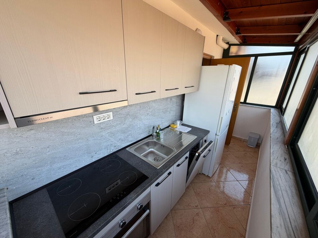 Jepet me qera apartament 2+1+2 📍 Rruga e Dibrës, pranë Kompleksit “Halili”