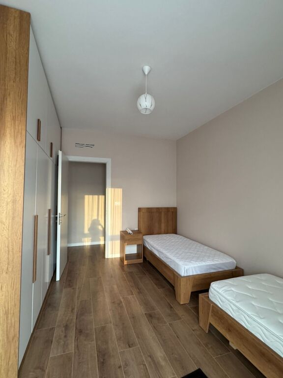 Apartament modern 2+1+2 qera, Univers city