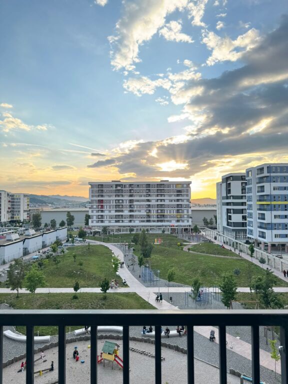 Apartament modern 2+1+2 qera, Univers city