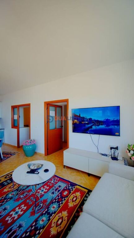 Casa caratteristica su 2 piani in vendita, all'interno del Complesso Zoe Hora
