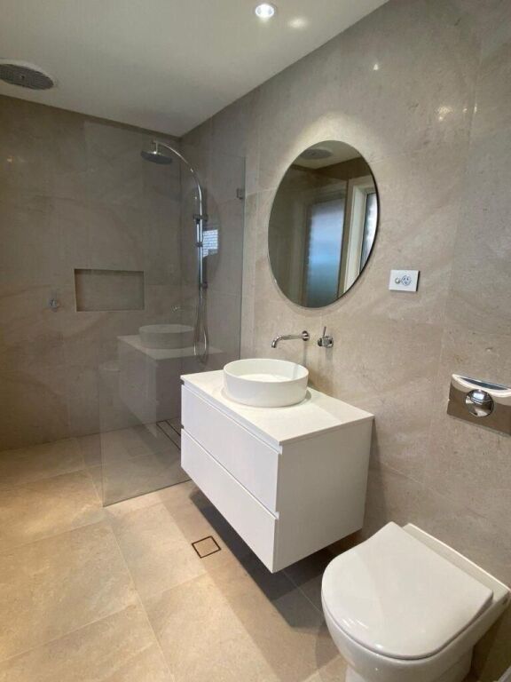 After Globe, 21-December, a 1+1 apartment is for rent.