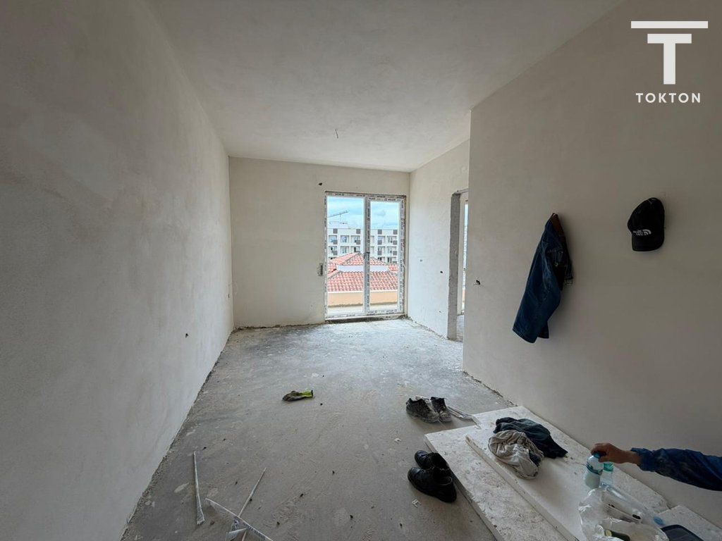 1+1 for sale in Golem