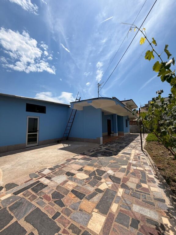 🏡 Private House 2+1 for Rent with Yard-Near Red Cross Durres