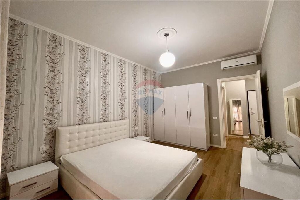 APARTMENT 1+1 + PARKING FOR RENT AT DELIJORGJ!