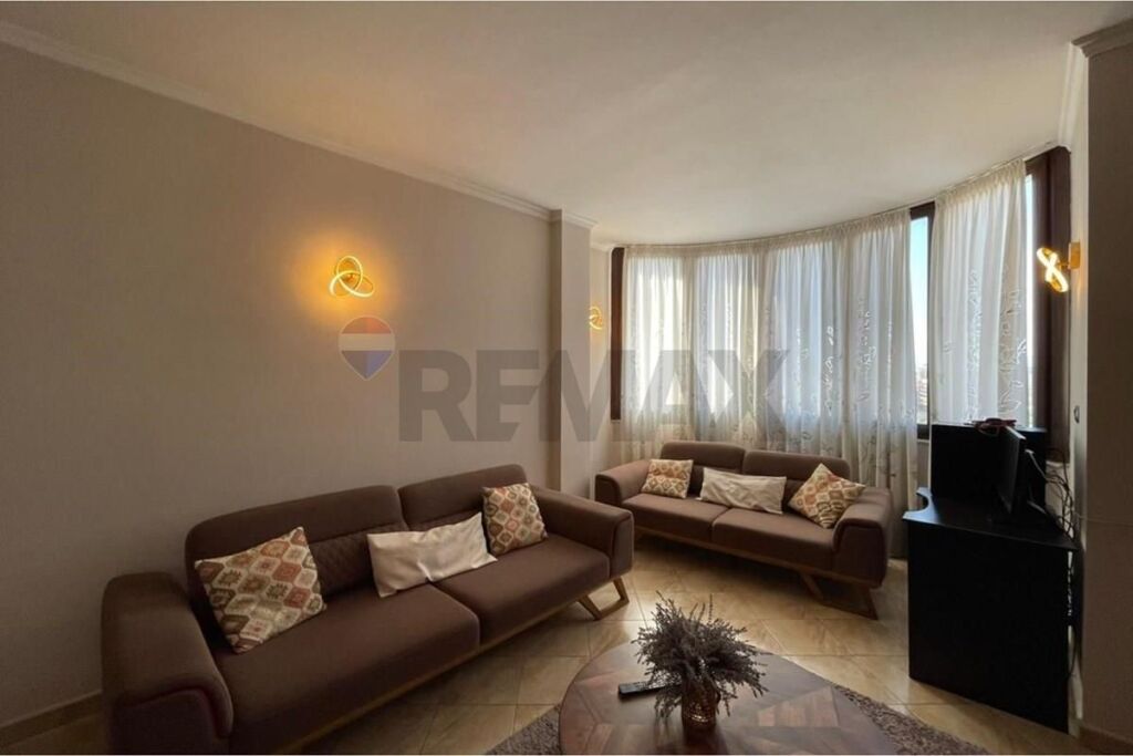 Apartament 2+1+2 Rruga Elbasanit