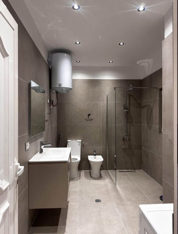 APARTAMENT ME QERA 2+1 CASA ITALIA 75.000 LEKE FH-75995