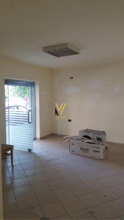 SHOP FOR SALE 55 M2 AT IRFAN TOMINI 165,000 EURO