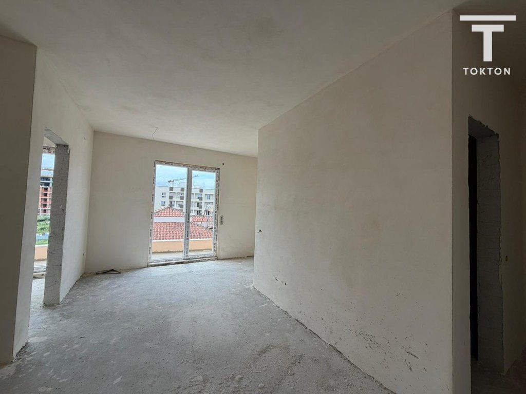 1+1 for sale in Golem