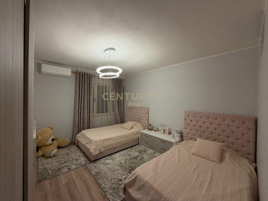 AFFITTASI APPARTAMENTO 2+1, VICINO AL COMUNE DI DURRËS !