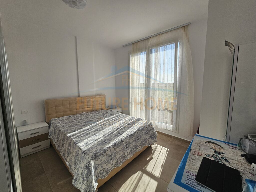 Shitet, Vile 2 Kateshe, Gjiri i Lalzit, Durres